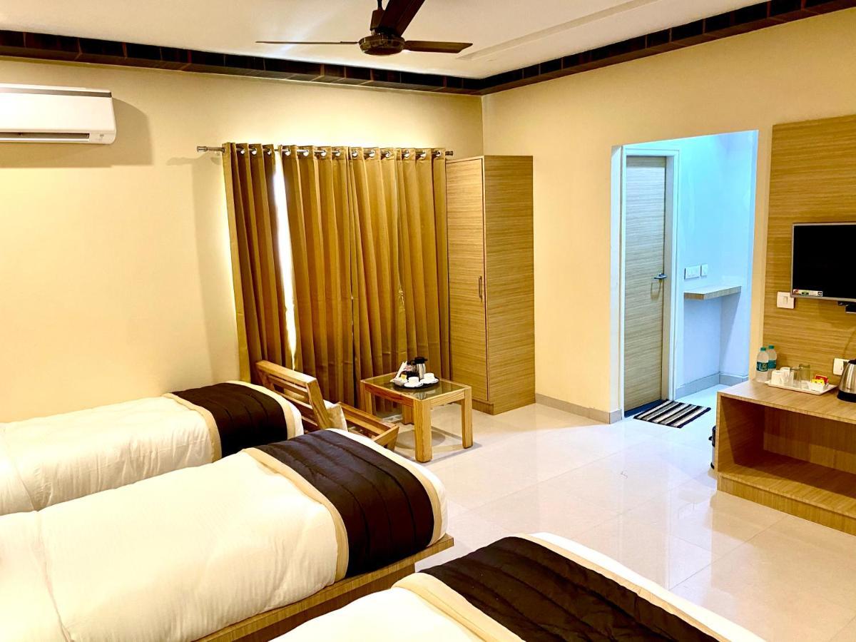 Hotel Manor Heights Udaipur Eksteriør billede
